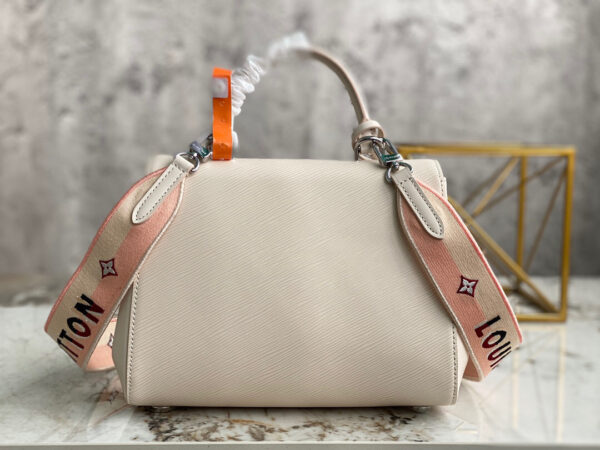Louis Vuitton Cluny BB