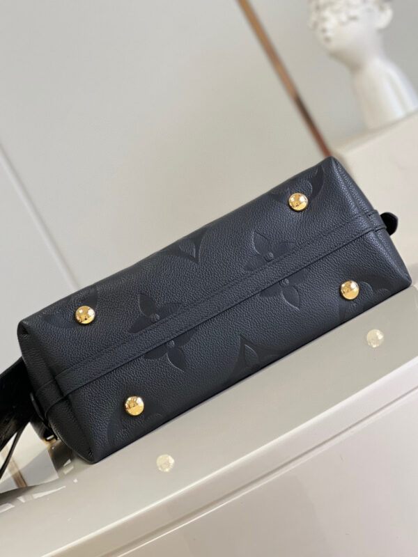 Louis Vuitton Carryall PM
