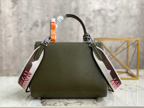 Louis Vuitton Cluny BB