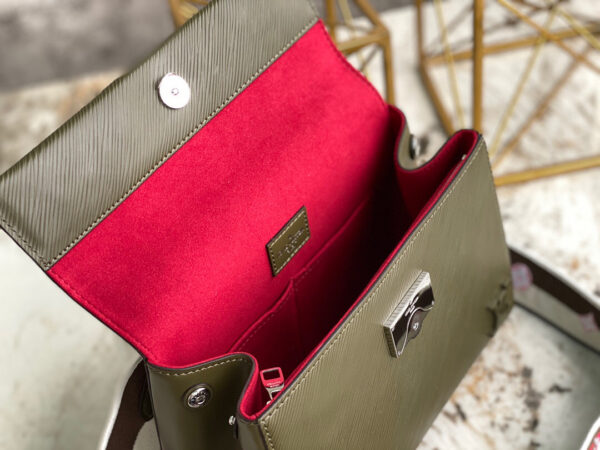 Louis Vuitton Cluny BB