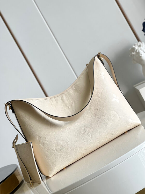 Louis Vuitton Carryall MM