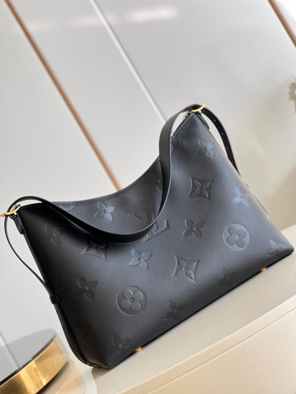 Louis Vuitton Carryall MM