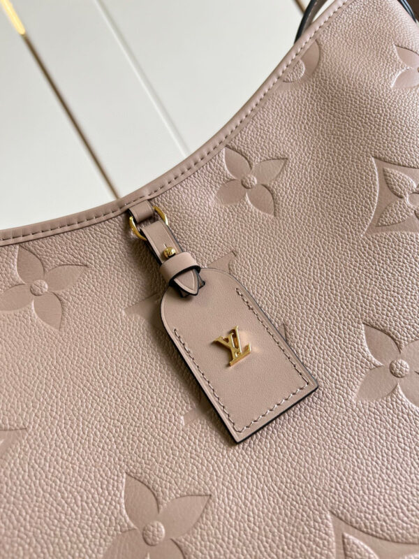 Louis Vuitton Carryall MM