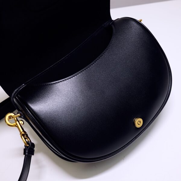 Dior Bobby