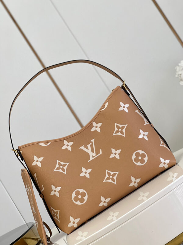 Louis Vuitton Carryall MM