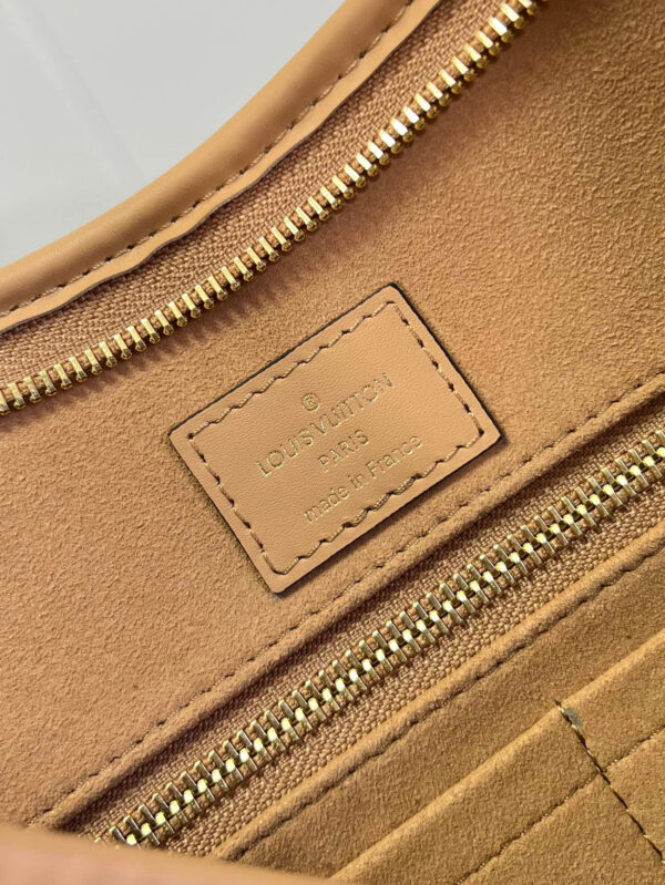 Louis Vuitton Carryall MM