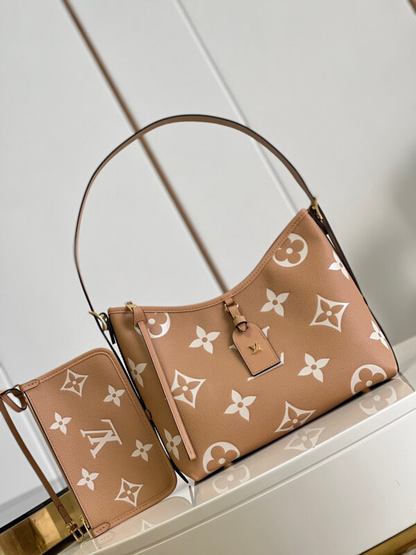 Louis Vuitton Carryall PM
