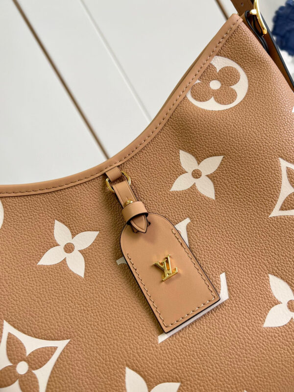 Louis Vuitton Carryall PM