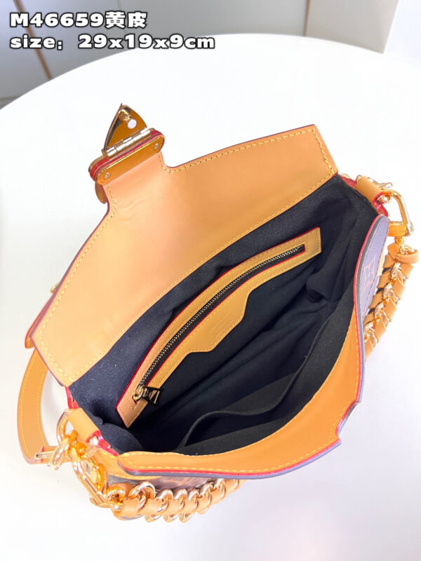 Louis Vuitton Twinny