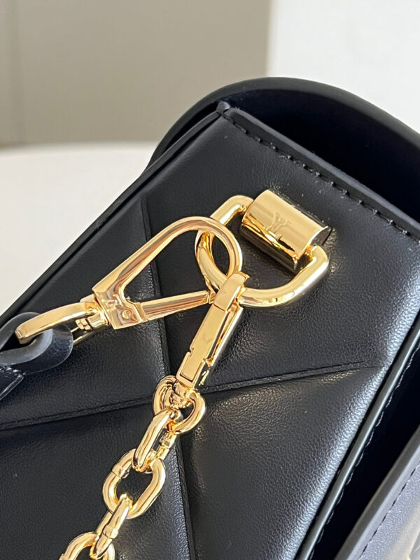 Louis Vuitton Twist