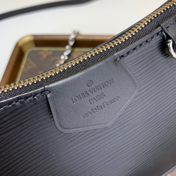 Louis Vuitton Easy Pouch