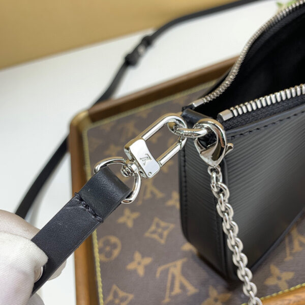 Louis Vuitton Easy Pouch