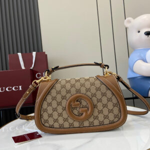 Gucci Blondie medium top handle bag