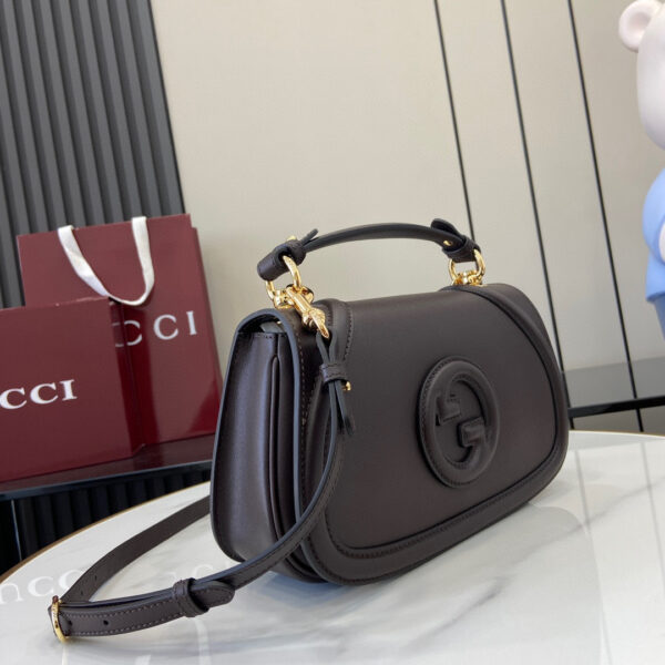 Gucci Blondie medium top handle bag