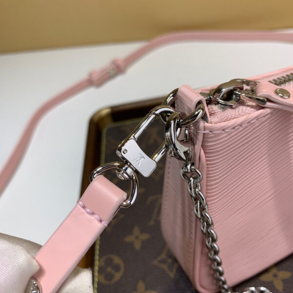 Louis Vuitton Easy Pouch