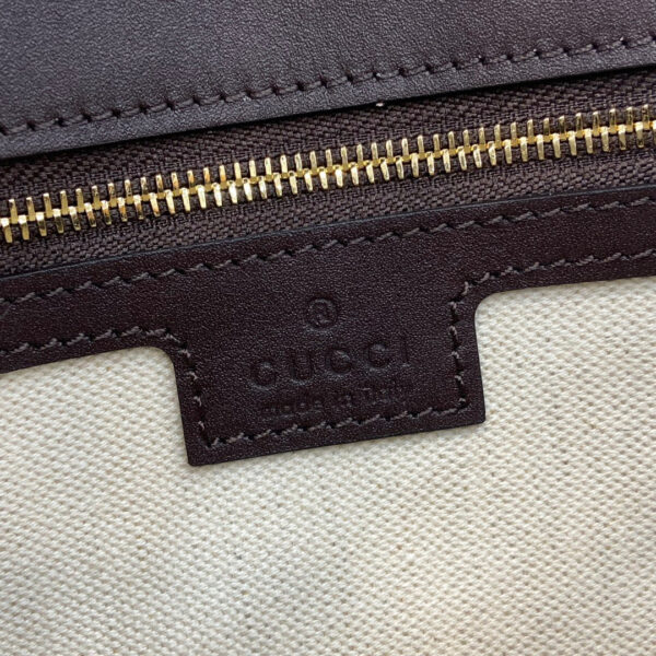 Gucci Blondie medium top handle bag