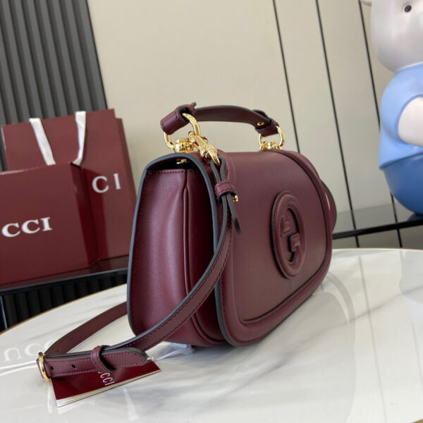 Gucci Blondie medium top handle bag