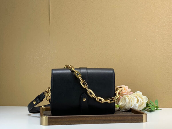 Louis Vuitton Rende-Vous
