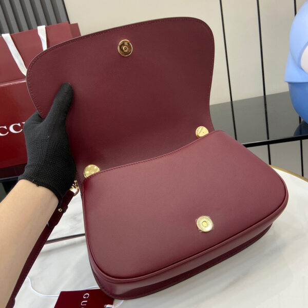 Gucci Blondie medium top handle bag
