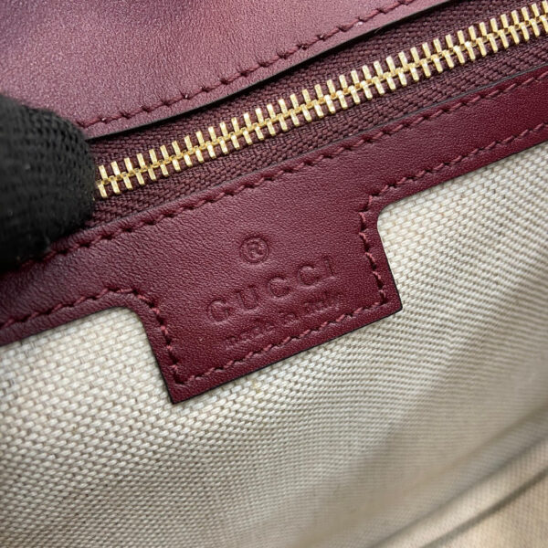 Gucci Blondie medium top handle bag