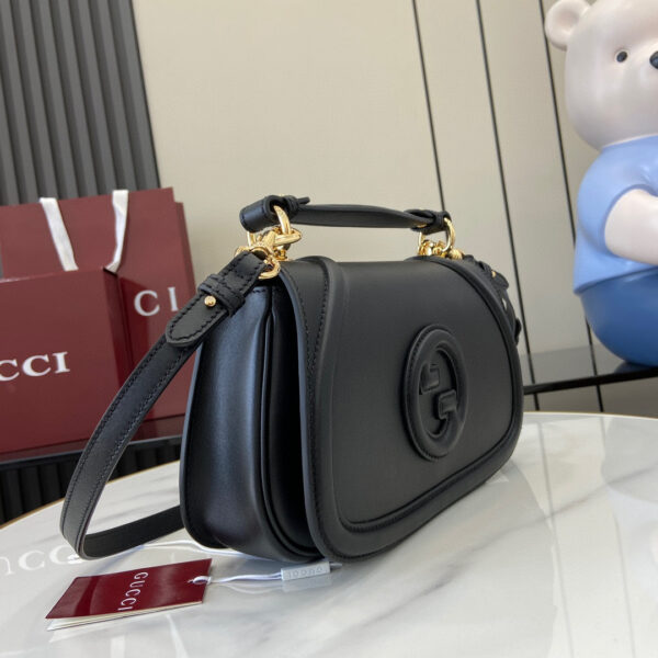 Gucci Blondie medium top handle bag