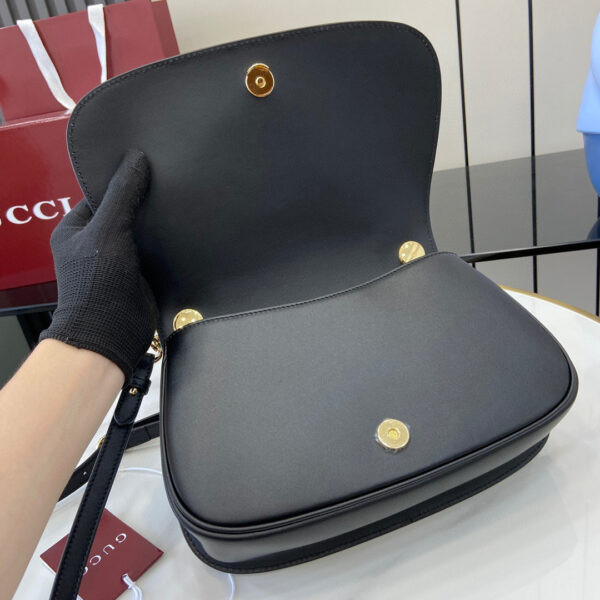 Gucci Blondie medium top handle bag