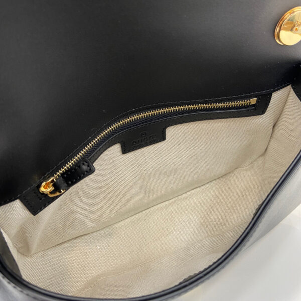 Gucci Blondie medium top handle bag