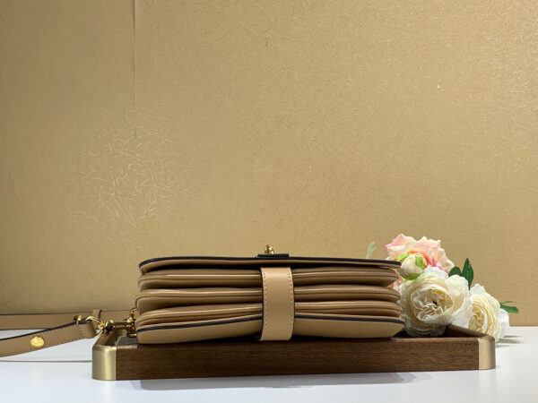 Louis Vuitton Rende-Vous