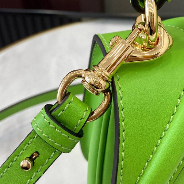 Gucci Blondie medium top handle bag