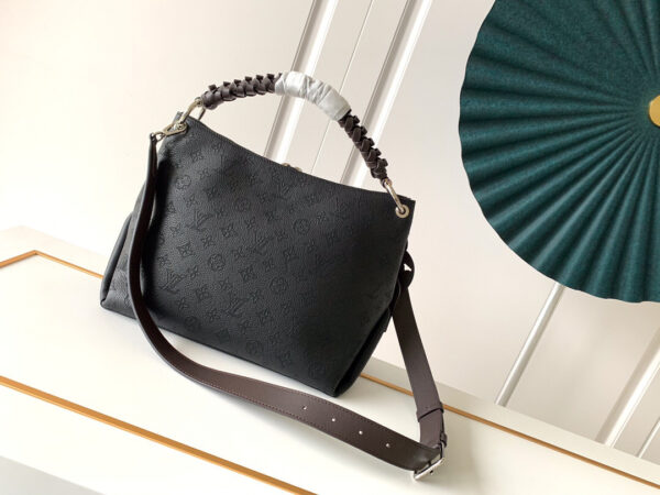 Louis Vuitton Beaubourg Hobo MM