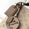 Louis Vuitton Beaubourg Hobo MM