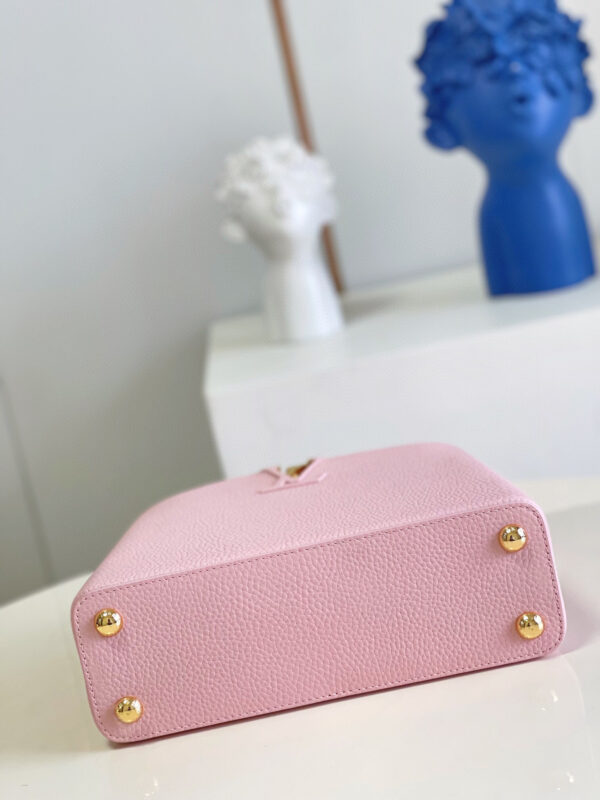 Louis Vuitton Capucines BB