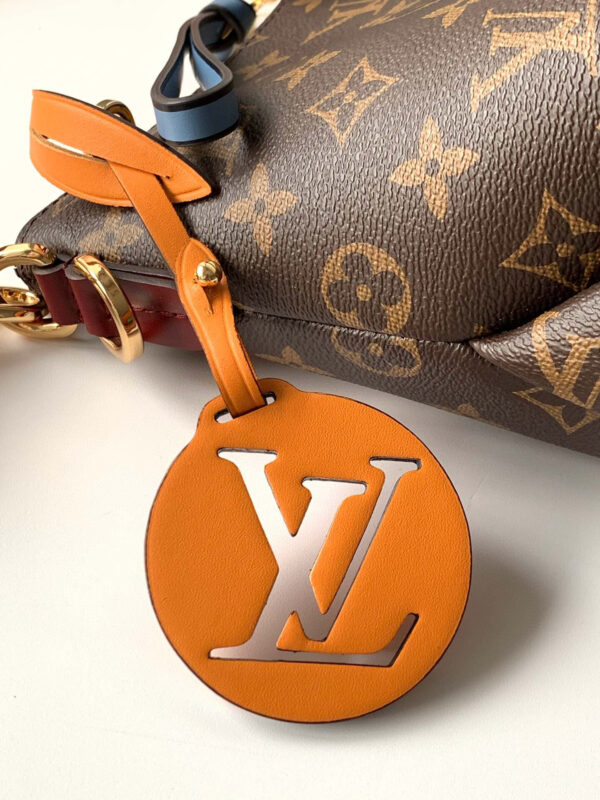 Louis Vuitton Beaubourg Hobo