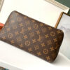 Louis Vuitton Beaubourg Hobo
