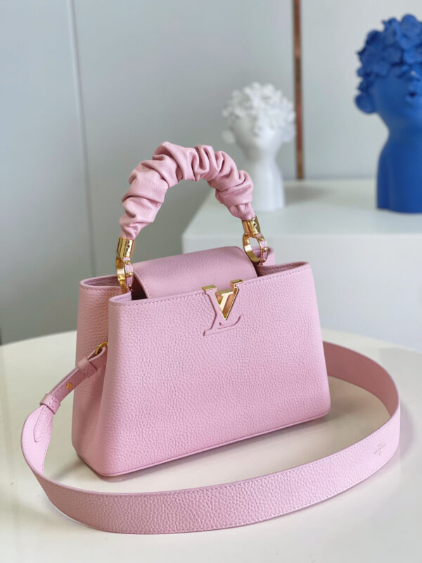 Louis Vuitton Capucines BB