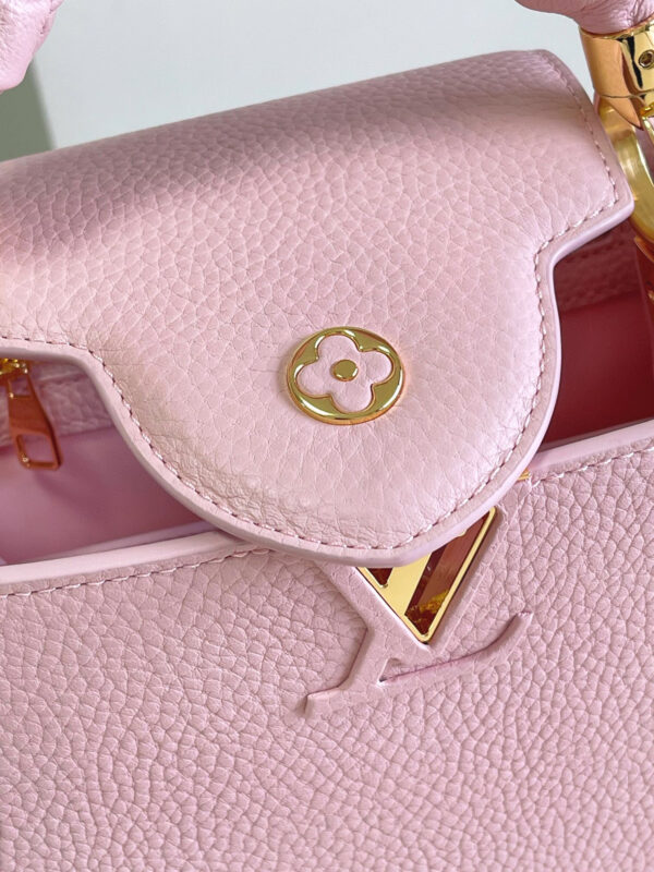 Louis Vuitton Capucines BB