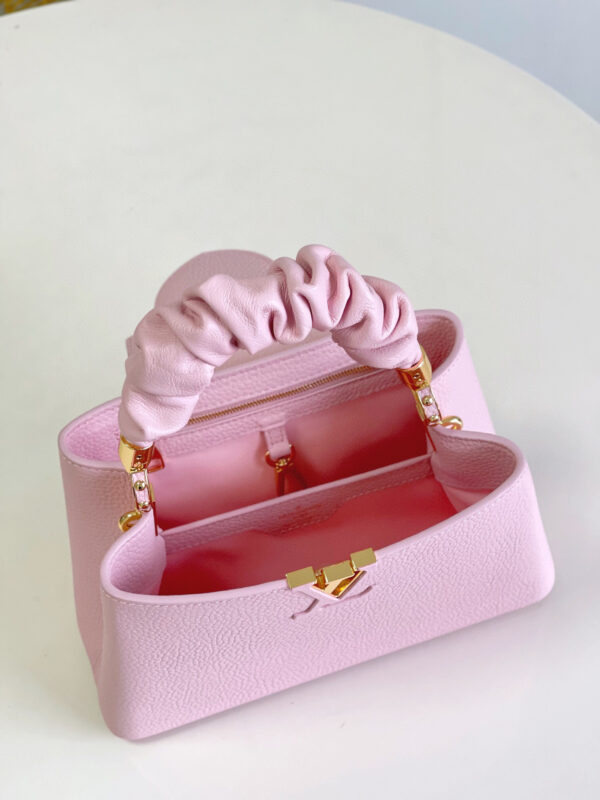 Louis Vuitton Capucines BB