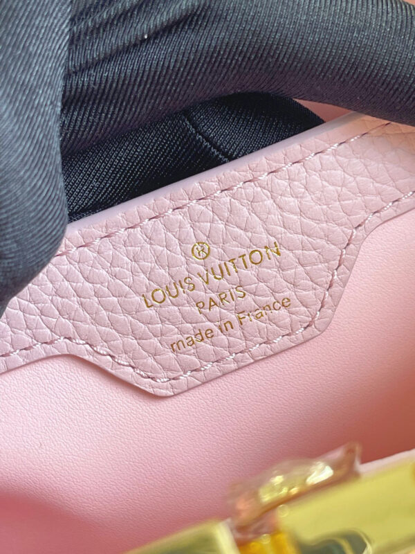 Louis Vuitton Capucines BB