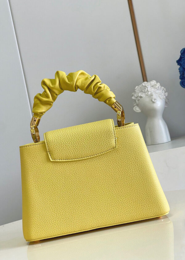 Louis Vuitton Capucines BB