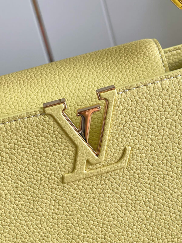 Louis Vuitton Capucines BB