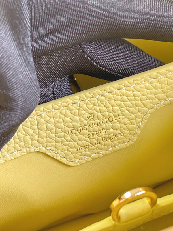 Louis Vuitton Capucines BB