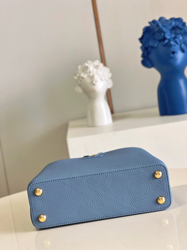 Louis Vuitton Capucines BB