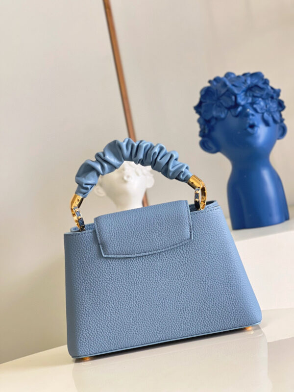 Louis Vuitton Capucines BB