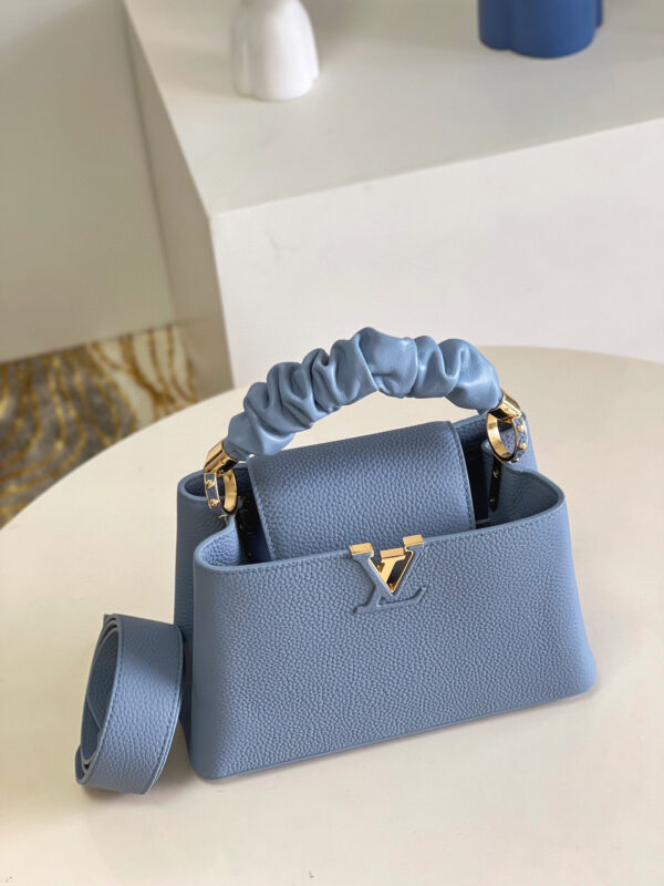 Louis Vuitton Capucines BB