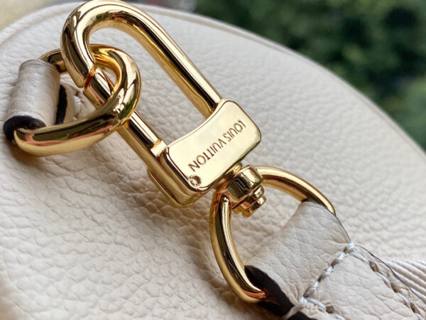 Louis Vuitton Papillon BB
