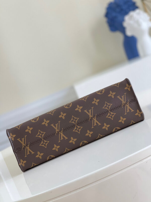 Louis Vuitton Sac Plat