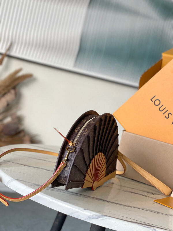 Louis Vuitton LV Fan