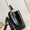 Louis Vuitton Capucines Mini