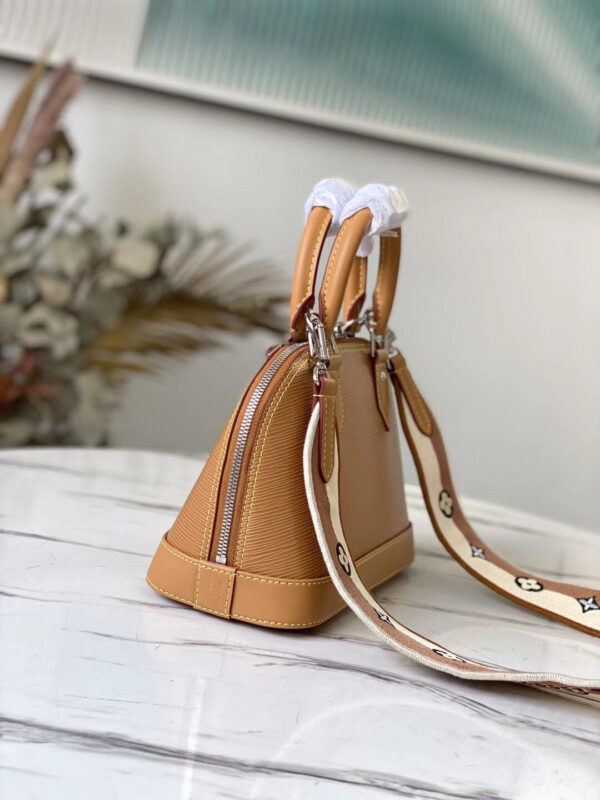 Louis Vuitton Alma BB