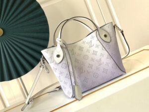 Louis Vuitton Hina